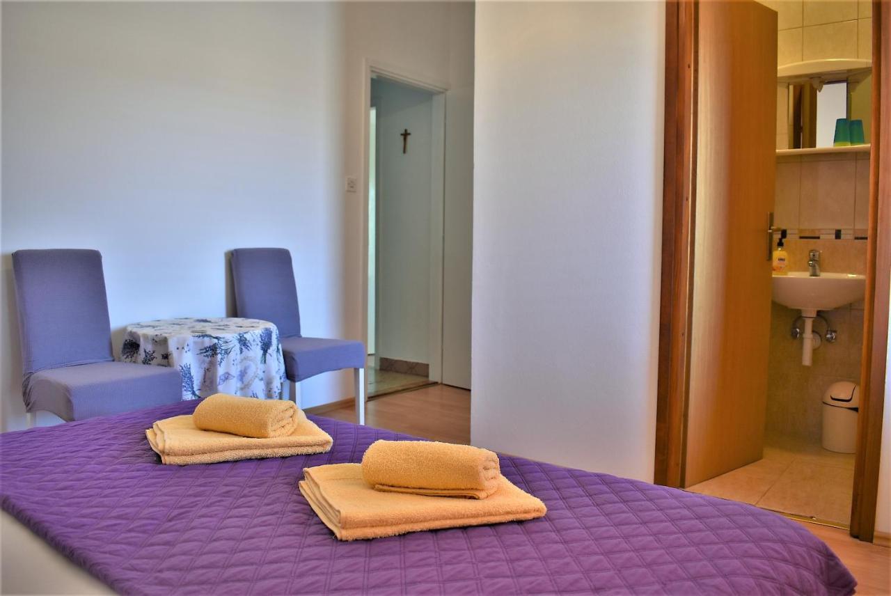 Rooms In Family House Vera Mundanije Экстерьер фото